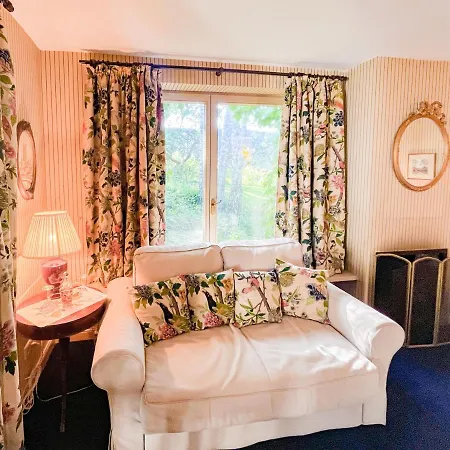 Landhaus Ettenbühl Bed&Breakfast-3